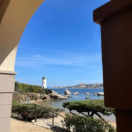 Beachfront Loft 1 Faro パラーウ
