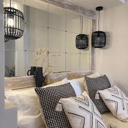 Beachfront Loft 1 Faro * Palau